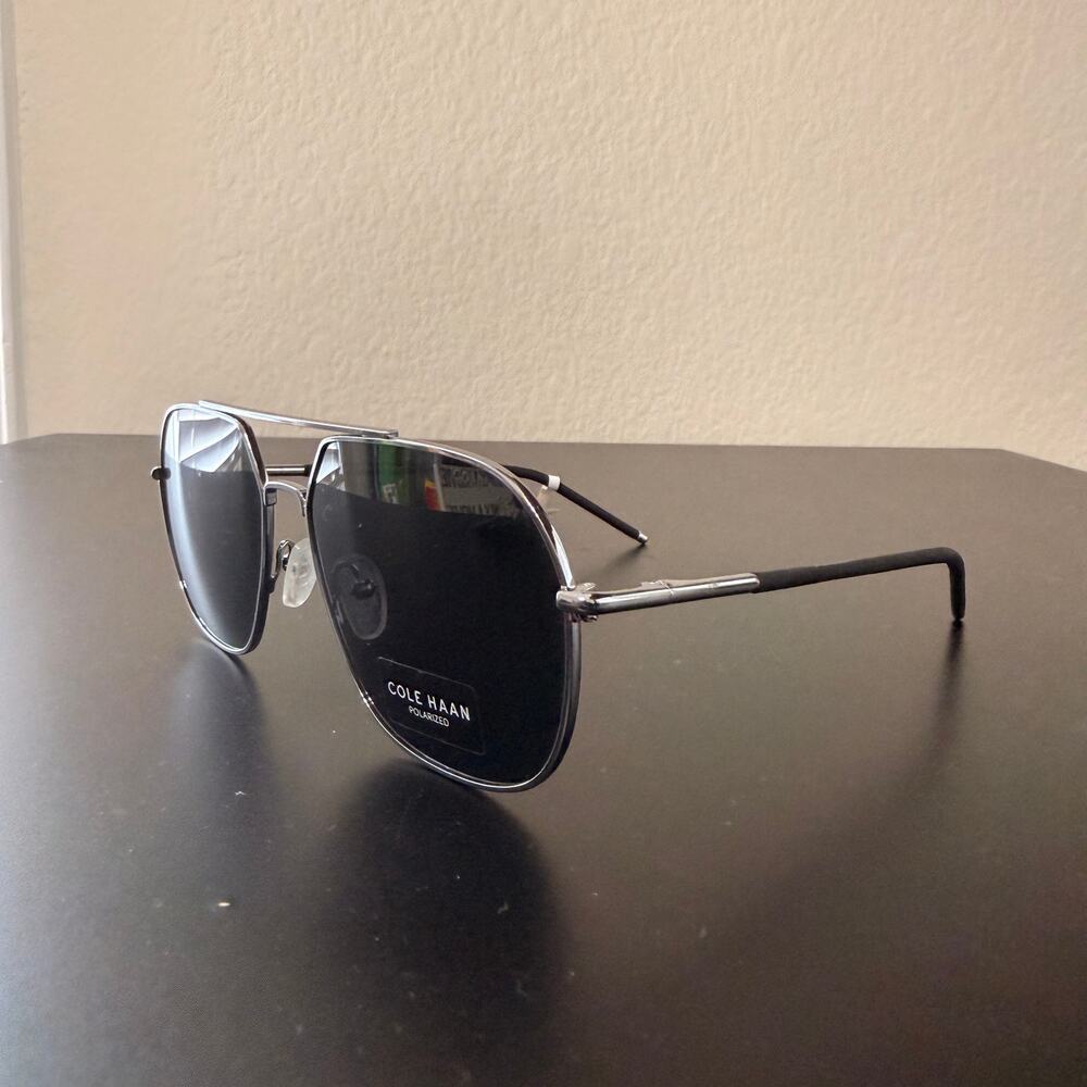 an Polarized Navigator Sunglasses Gunmetal Tortoise Frame Gray Ch8002 033